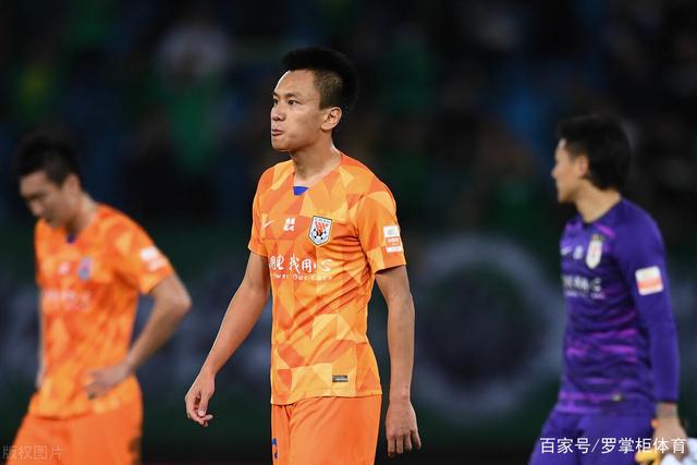 波士顿马拉松：肯尼亚选手包揽男女组冠军 双双实现卫冕