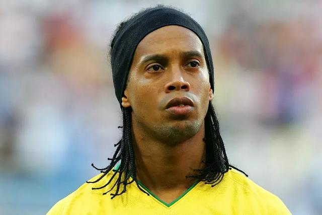 C罗下周年满40岁 职业生涯已经打进920球